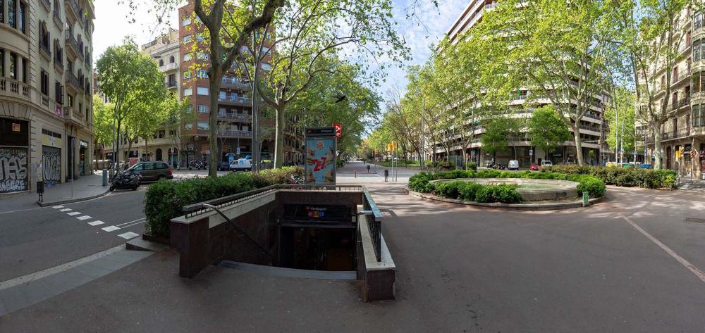 Calle de Barcelona durante el confinamiento a raíz de la pandemia de COVID-19