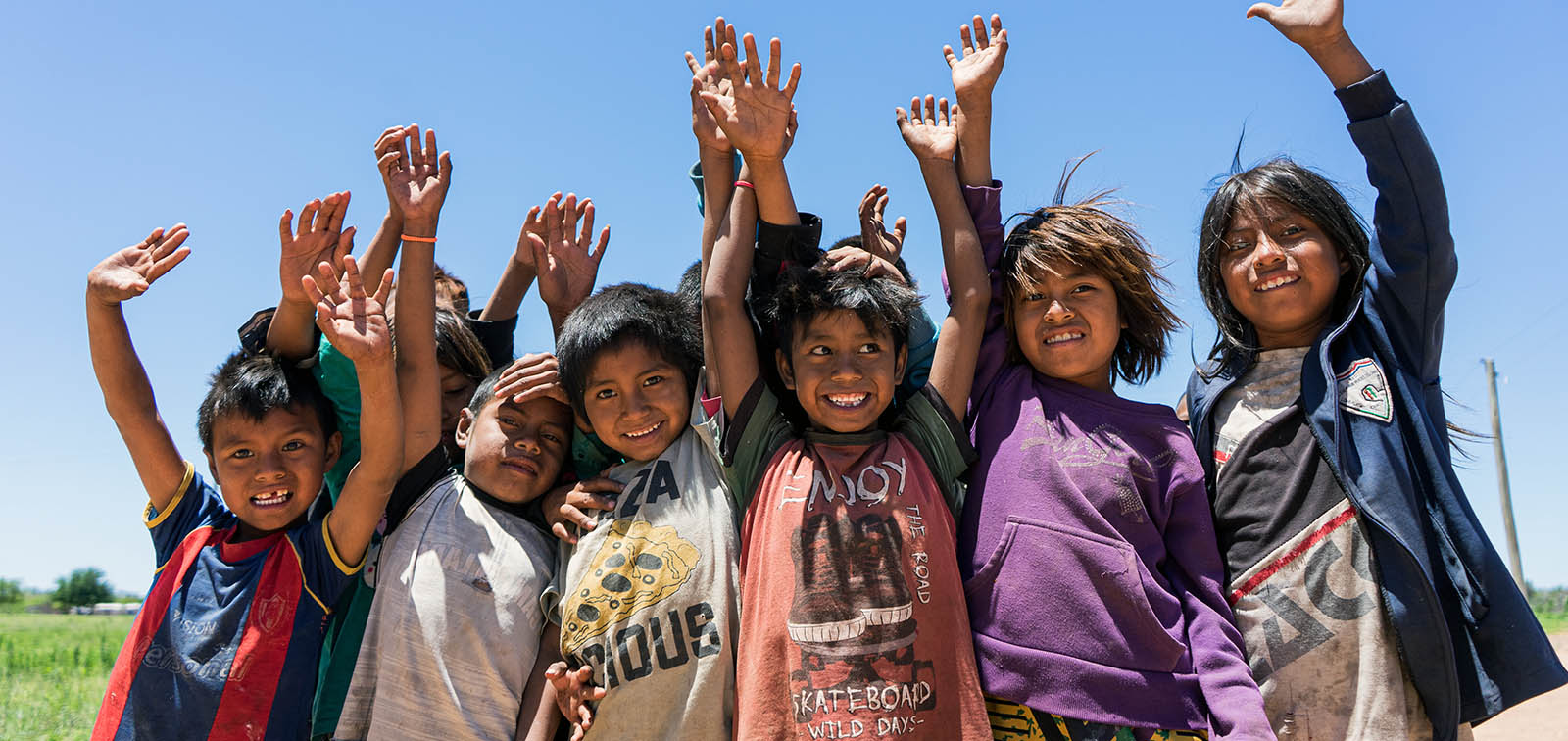 Niños y niñas de la comunidad Tres Palmas