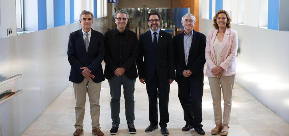 Five directors from ISGlobal, IDIBAPS, and the PCB posing at the Barcelona Science Park.