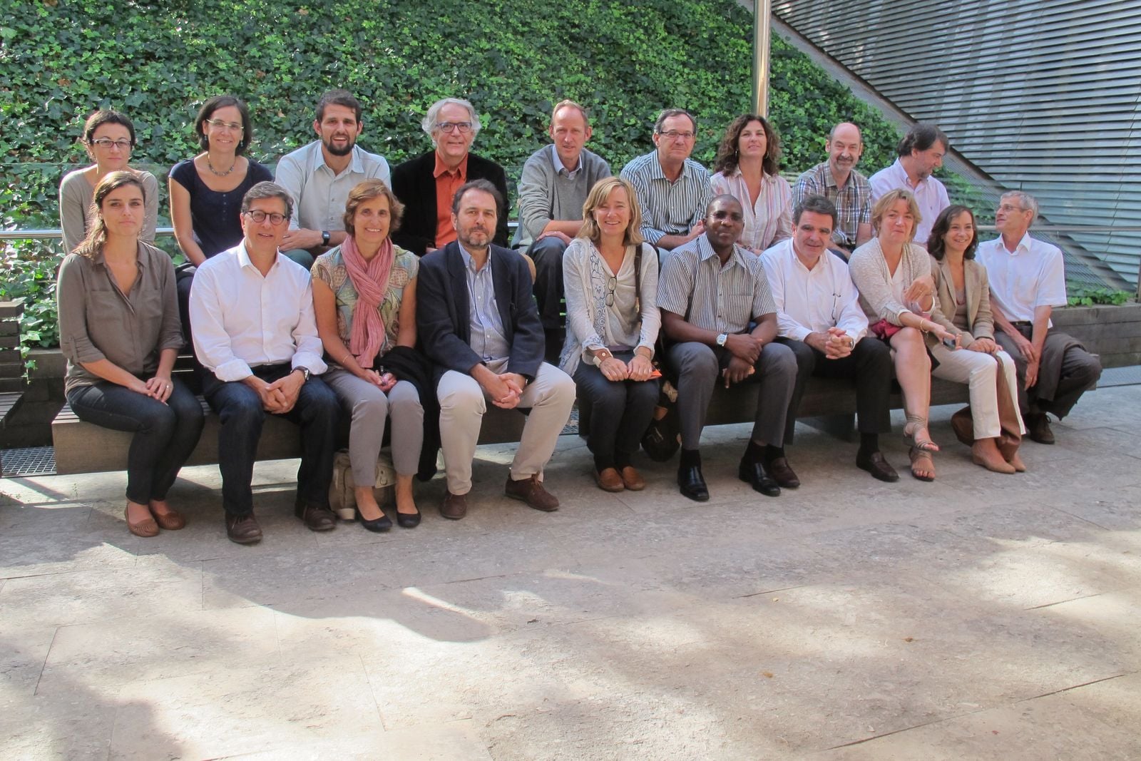 La primera reunión estratégica entre los miembros del Comité Ejecutivo de ISGlobal, el CRESIB y el CREAL tuvo lugar el 18 de octubre de 2013 en CosmoCaixa Barcelona.