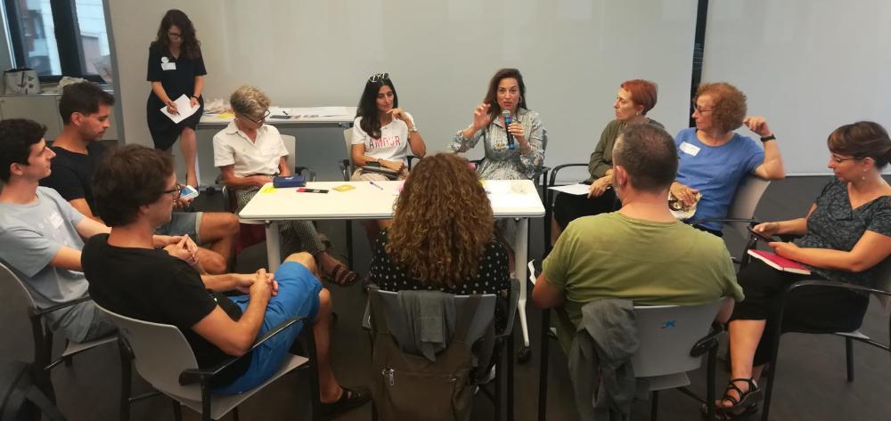 Meeting in a table